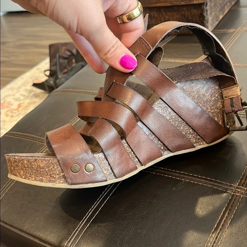 Blowfish Brown Strappy Sandals with Contoured Footbed - Picture 2 of 2